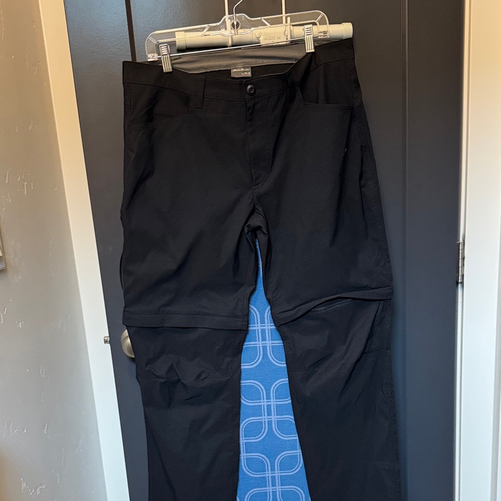 Eddie Bauer Men's Black Cargo Pants
